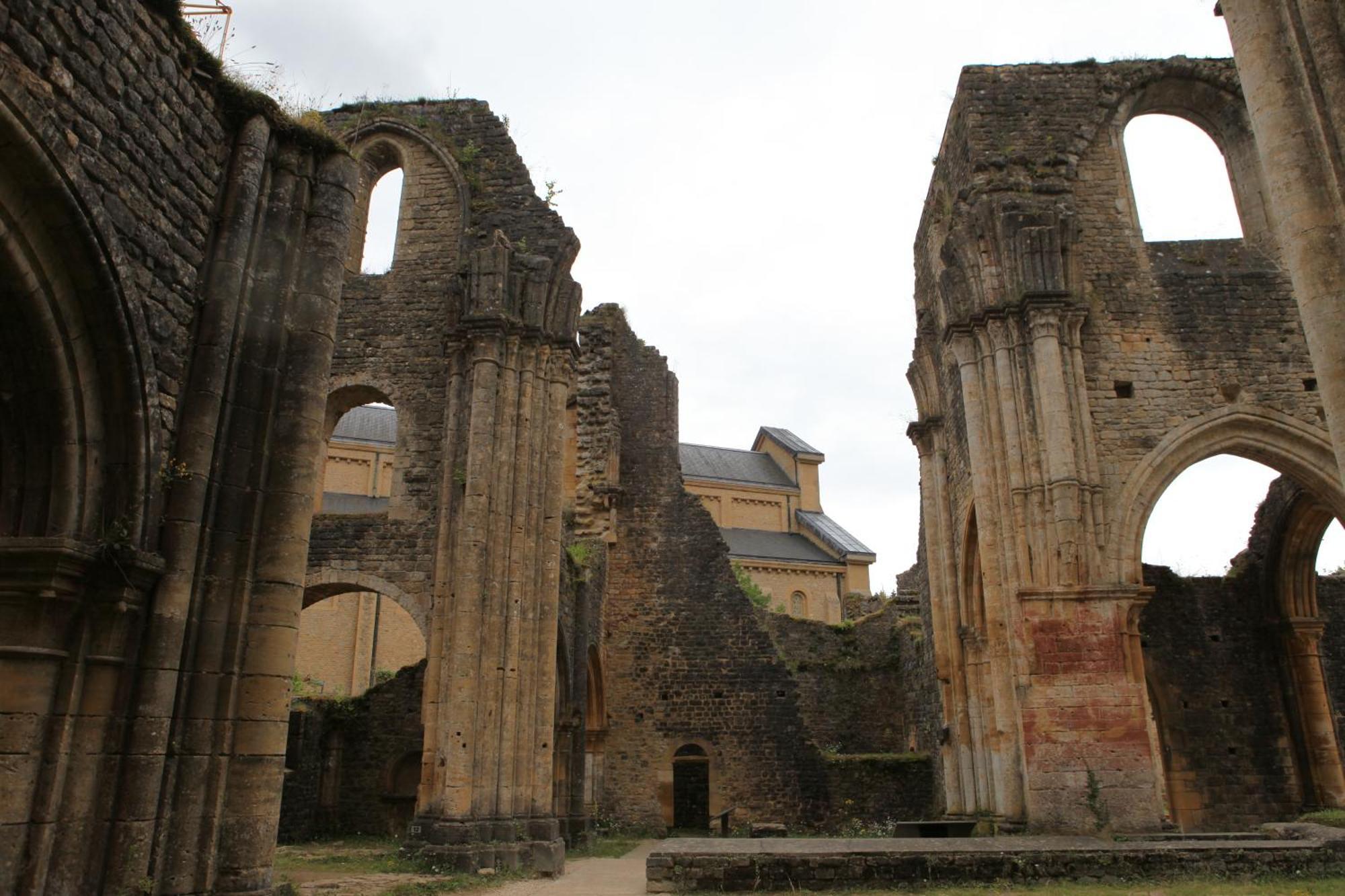 Art Tout Fontenoille Exterior photo